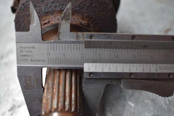 CARDAN GAUCHE PEUGEOT 207 1.4 ESSENCE - Vue 2